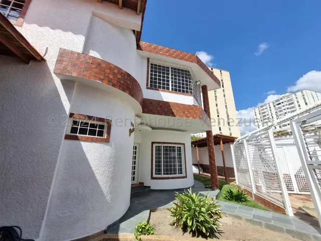 -% #/tu Futuro Comienza Aqui /* Tu Nueva Propiedad Espera Por Ti.- Casa En Venta En Club Hipico Las Trinitarias Barquisimeto