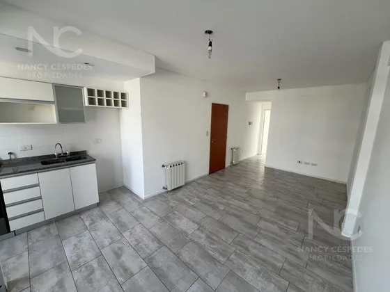 Departamento En Venta De 2 Ambientes En Plaza Conesa Quilmes!!!