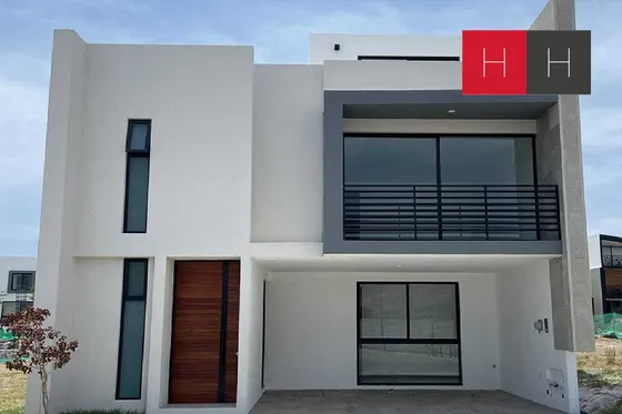 Casa En Venta En Lomas De Angelópolis Iii