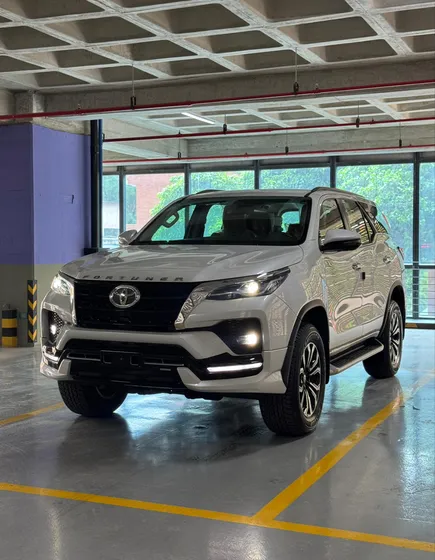 Toyota Fortuner Vxr