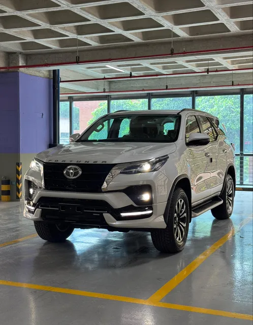 Toyota Fortuner Vxr