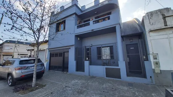 Bernal Centro - Casa Tipo Ph