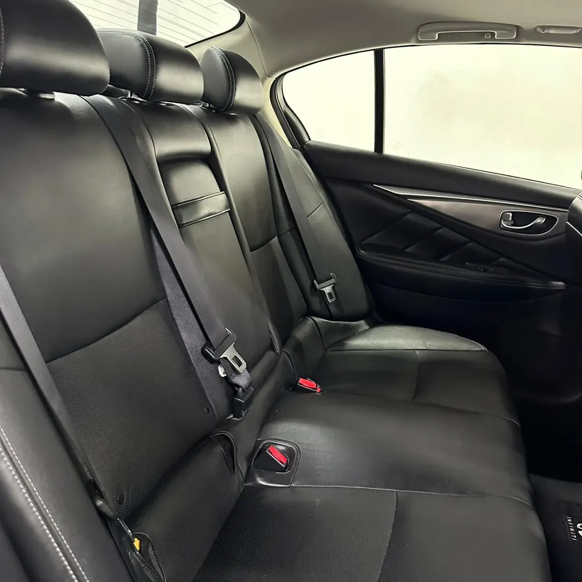 Infiniti Q50 2017 3.7 Perfection At
