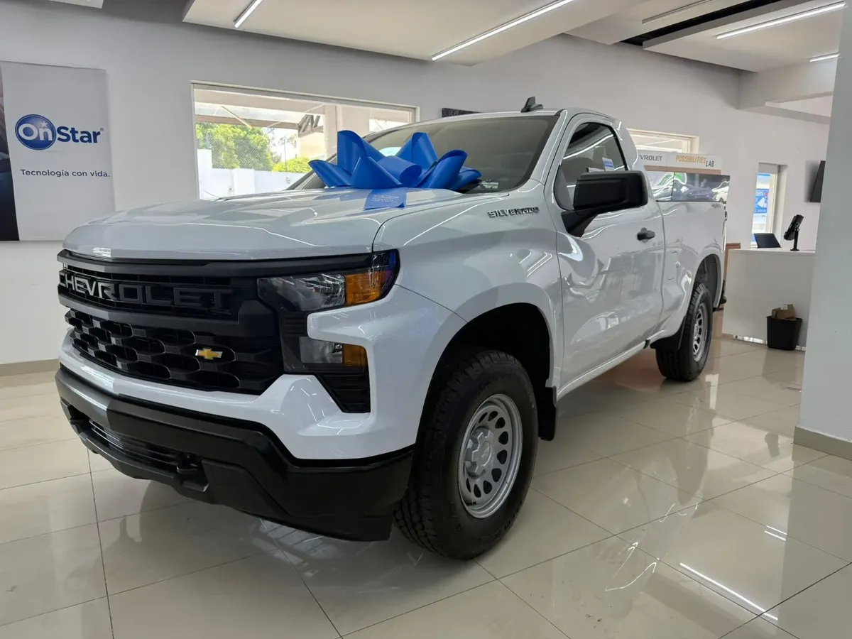 Chevrolet Silverado 2026 5.3 V8 Cabina Regular 4x4 At