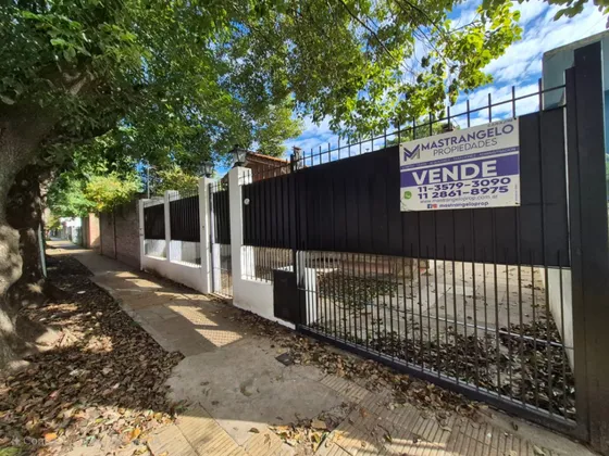 Venta Casa 2 Dormitorios San Miguel Con Cochera