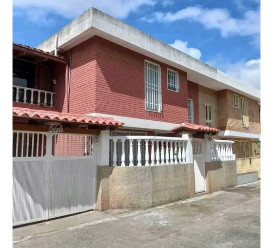 Vendo Casa 200m2 El Marqués 1736
