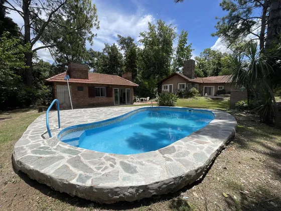 Casa En Venta Club De Campo Los Quinchos - Apto Credito