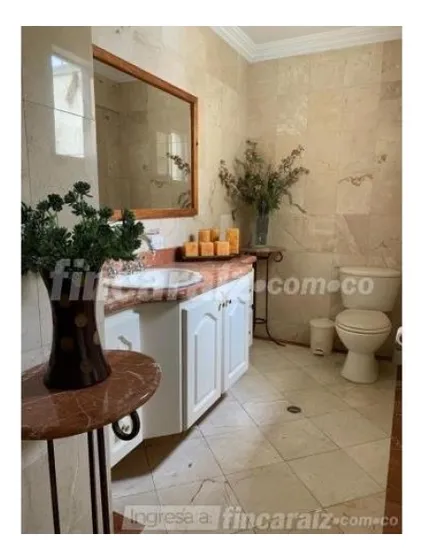 Venta De Apartamento Penthouse En Granada, Oeste De Cali, 7621.