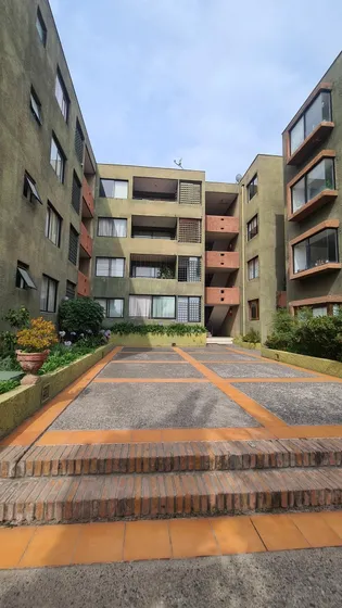 Excelente Dpto 2 Dormitorios En Gran Ubicación. Vende Dueño