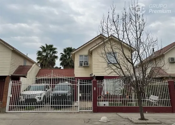 Casa En Venta De 4d 3b Se Larapinta