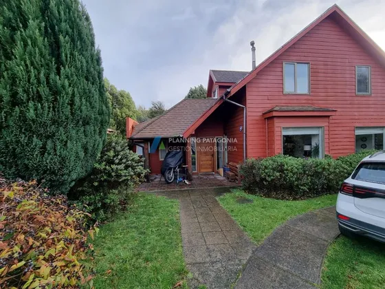 Casa En Venta De 4 Dorm. En Puerto Varas