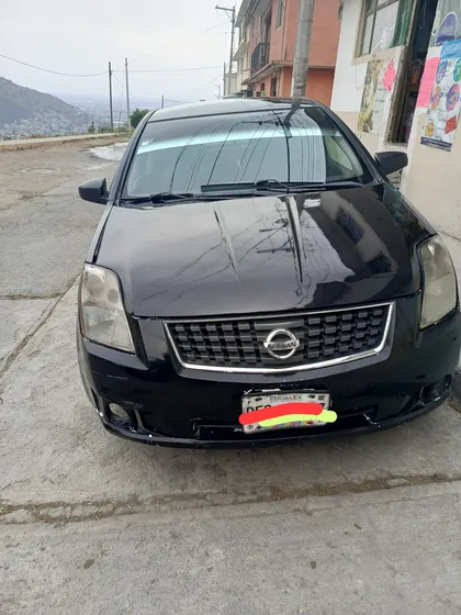Nissan Sentra 2.0 Custom 6vel Mt
