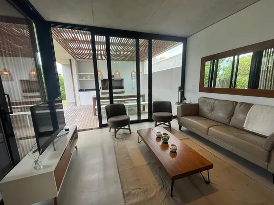 El Encanto - Ji