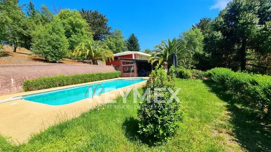 Casa Con Extenso Campo En Quillón (ñuble)
