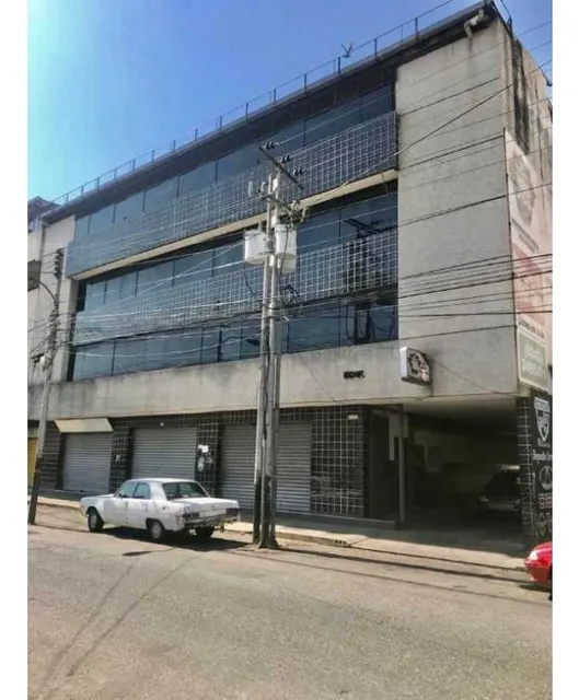 Edificio De 3 Pisos En El Centro De Maracay (2000m2)