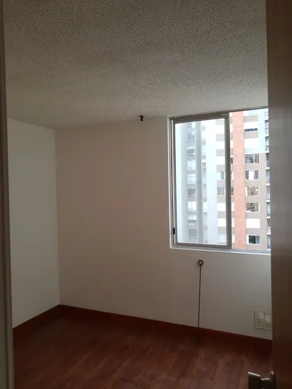 Hermoso Apartamento Piso 9 , Ascensor, Conjunto Cerrado  