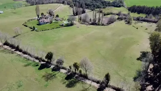 Amplio Terreno Con Casa , Bodega Y Cabaña En El Carmen