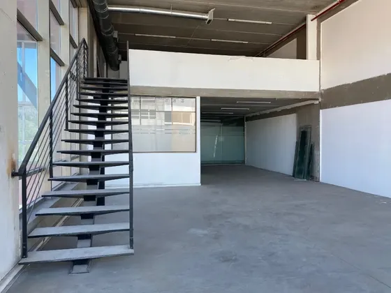 Oficina En Venta De 237 M2, Ciudad Empresarial.
