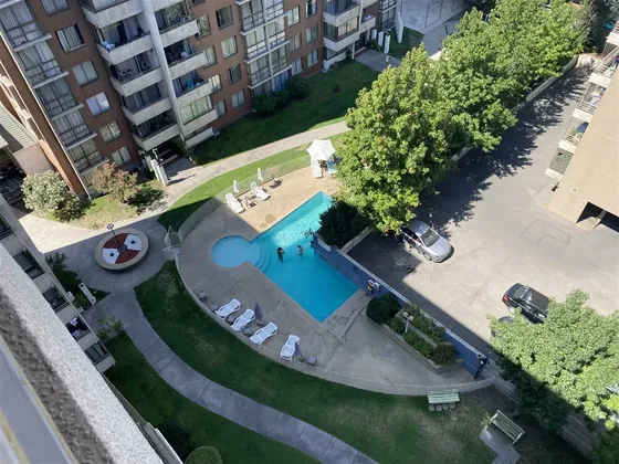 Departamento En Venta De 4 Dorm. En Macul