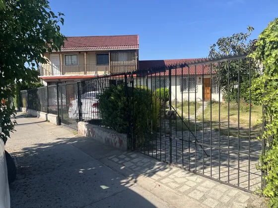 Av. María Rozas Velásquez / Las Rejas / Lo Prado