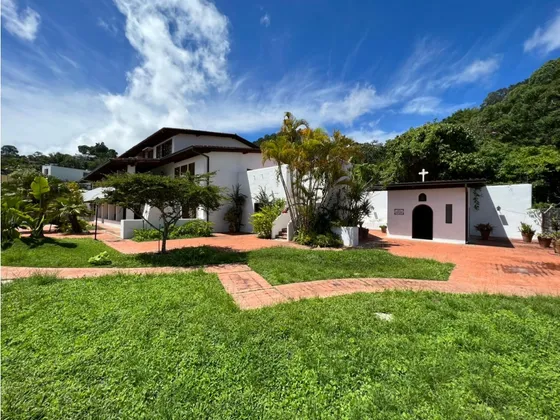 Se Vende Casa 1400m2 Solares Del Hatillo 5689