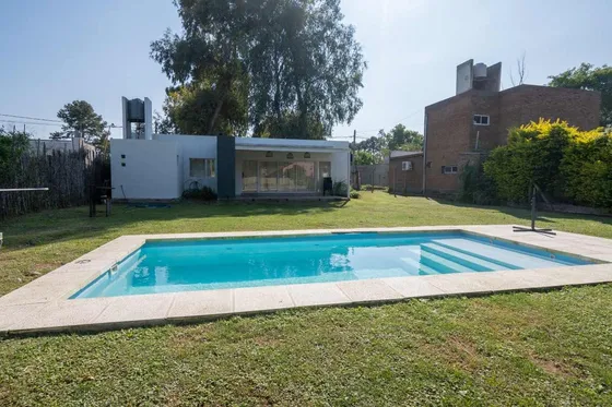 Quinta En Arroyo Leyes Calle 4 