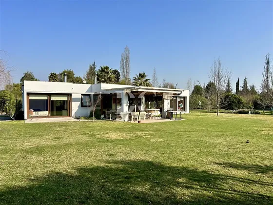 Casa En Venta De 3 Dorm Chicureo Poniente Colina