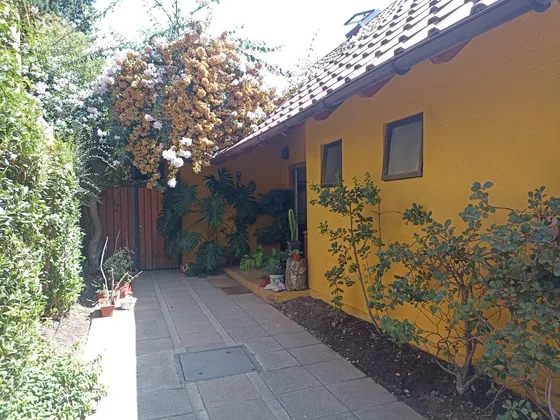 ¡oportunidad! Venta En Condominio Casagrande, Peñalolén