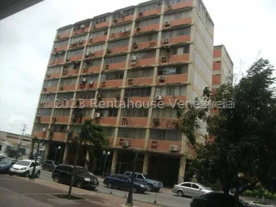 Milagros Inmuebles Oficina Alquiler Barquisimeto Lara Zona Centro Economica Comercial Economico Código Inmobiliaria Rent-a-house  24-8042