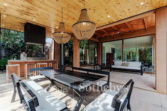 Casa En Venta De 5 Dorm. En Lo Barnechea