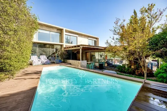 Moderna Y Espectacular Casa En Condominio Los Alme...