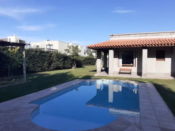 Hermosa Casa En Barrio Privado - Posada Fresnos Dorados