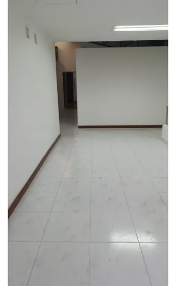 Local -bodega En Venta/ Arriendo, Sector Trinidad/ Medellín 