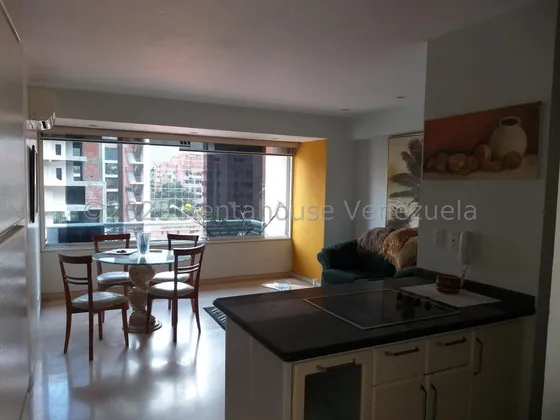 Apartamento En Alquiler En Campo Alegre Totalmente Amoblado