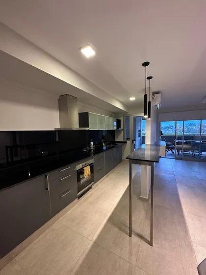 Departamento 1 Dormitorio En Venta En Torre Jacarandá - Distrito, A Metros De Av. Perón