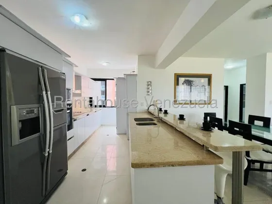 Daniela Linarez Vende Apartamentos En El Trangulo Del Este De Barquisimeto Conectado A Planta Totalmente Amoblado Conjunto Con Pozo De Agua Vigilancia Las 24 Horas                                     