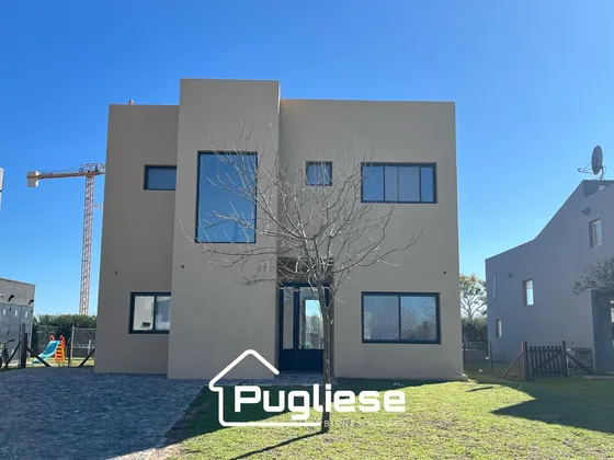Casa En Venta A Estrenar En Barrio Araucarias Puertos Escobar