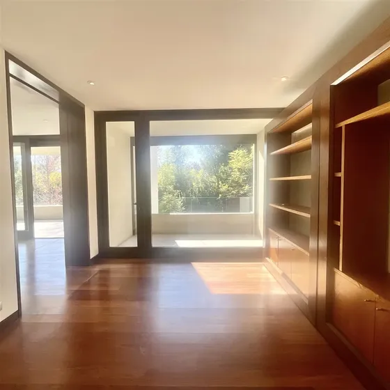 Gran Depto En Venta De 5 Dorm. / 2 Salas /san Damian