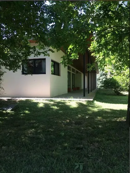 Casa En Venta - 4 Dormitorios 2 Baños - Cochera - 12.000 Mts2 - Villa Elisa