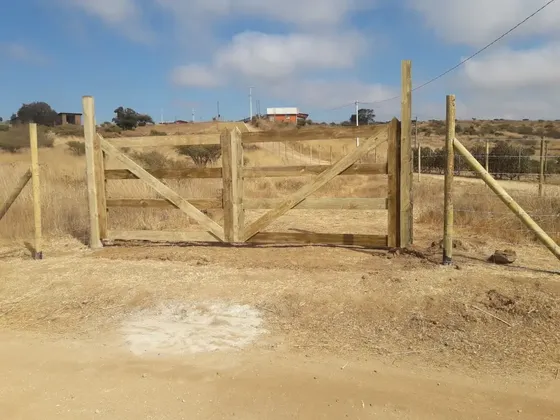 Parcela De Agrado Ubicada En Condominio Con Luz Y Agua