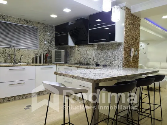 Lujoso Apartamento En Venta En La Soledad Piso Bajo, Planta Electrica Y Pozo Propio.