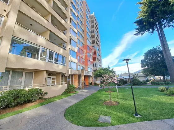 Departamento En Venta De 3 Dorm. En Temuco