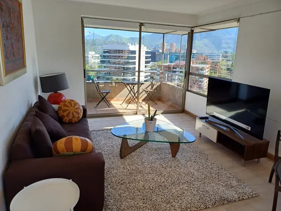 Amoblado Impecable/cercano Parque Bicentenario Y El Golf