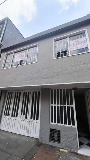 Casa En Venta Barrio Los Pinos Bogotá 