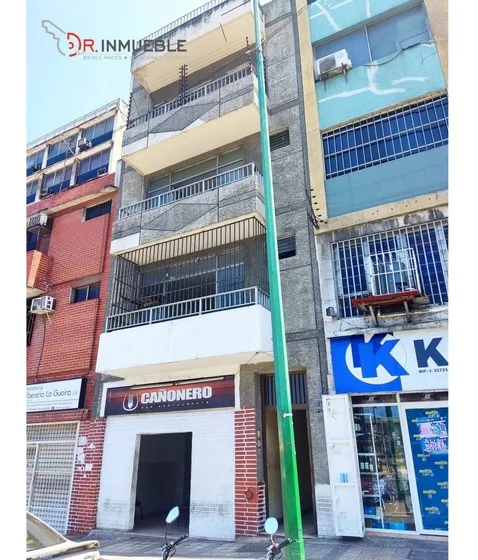 Edificio Con 350mts.de Terreno Y Más De 1000 De Construcción