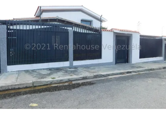 Milagros Inmuebles Casa Venta Barquisimeto Lara Zona Este Colinas De Santa Rosa Economica Residencial Economico Código Inmobiliaria Rent-a-house  23-23615