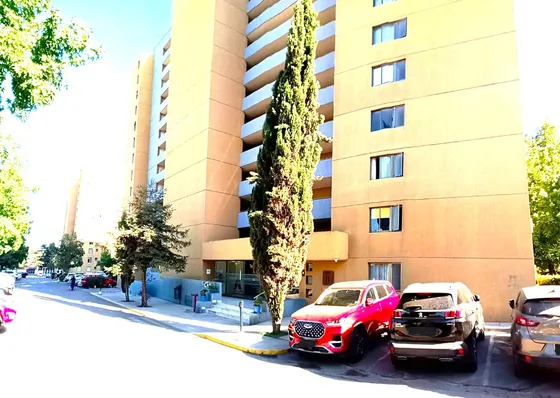 Se Vende Amplio Depto. 87m2, Ongolmo 7471 La Florida.