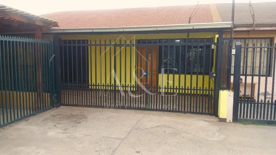 Se Vende Casa De 3d, 2b, 2e. En La Florida