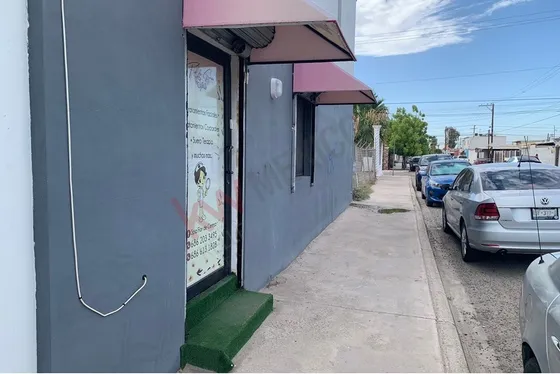 Se Renta Excelente Local Listo Para Operar, En Hacienda Del Rio En Mexicali