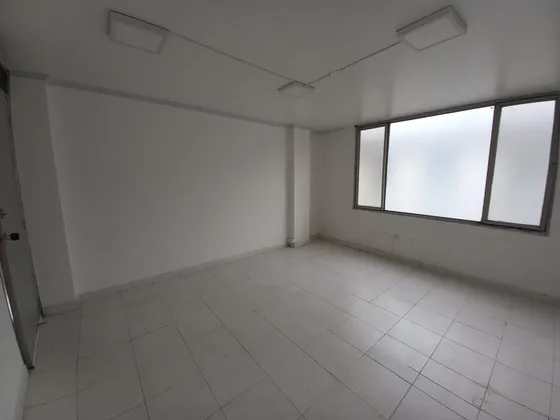 Oficina En Arriendo En El Centro/manizales (18386).